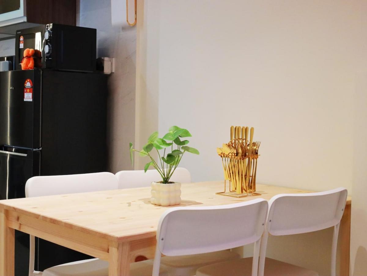 Park Premium 4pax Unit * Johor Bahru